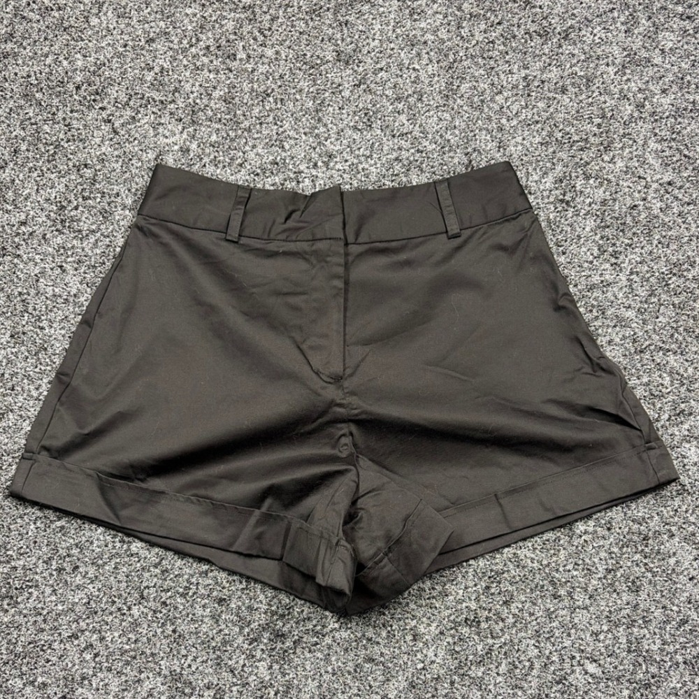Danielle Bernstein Shorts Women 2 Black Cuffed High Rise Tailored Minimalist